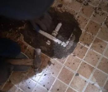 泸州市卫生间漏水维修公司为您分享下卫生间渗水如何处理及注意事项